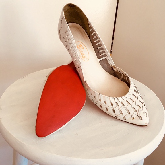 Heels - Picture 3 of 7